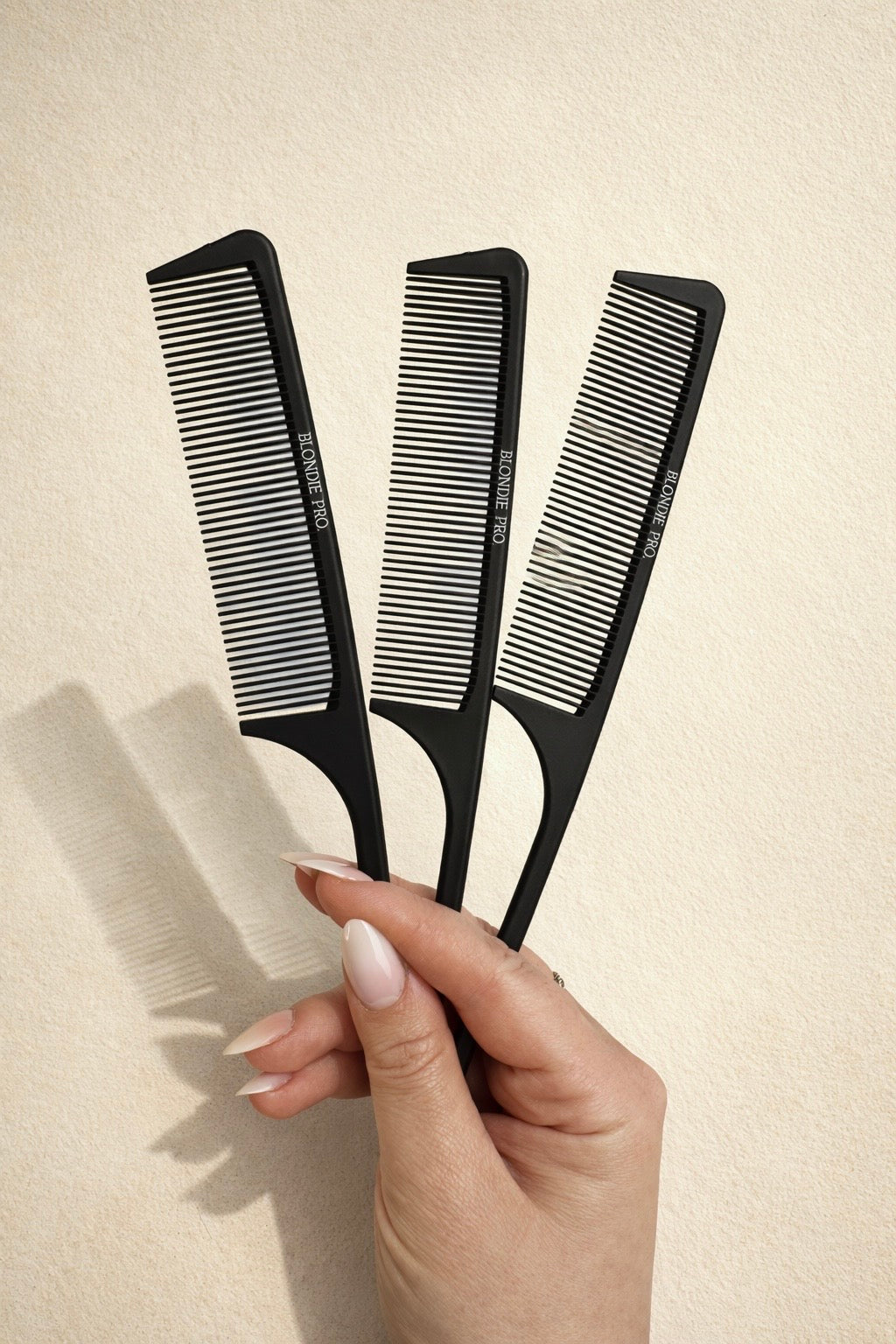 Peigne à queue crêpage